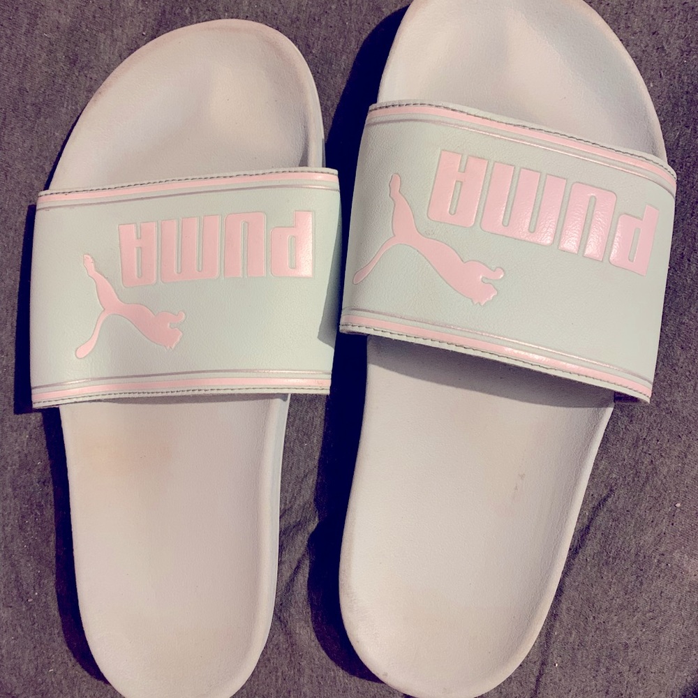 Puma slides size 9